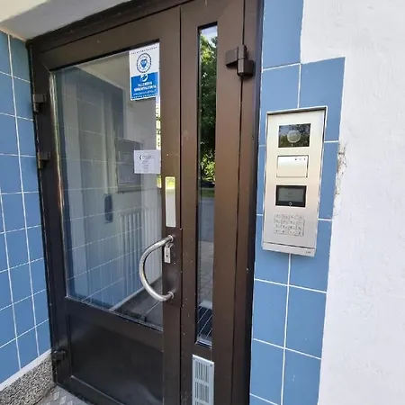 Stylish 2room In Beautiful Place, Free Parking Apartment